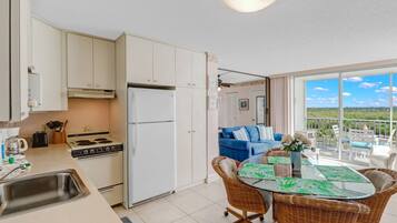 Condo (Beach & Tennis 3701) | Exterior
