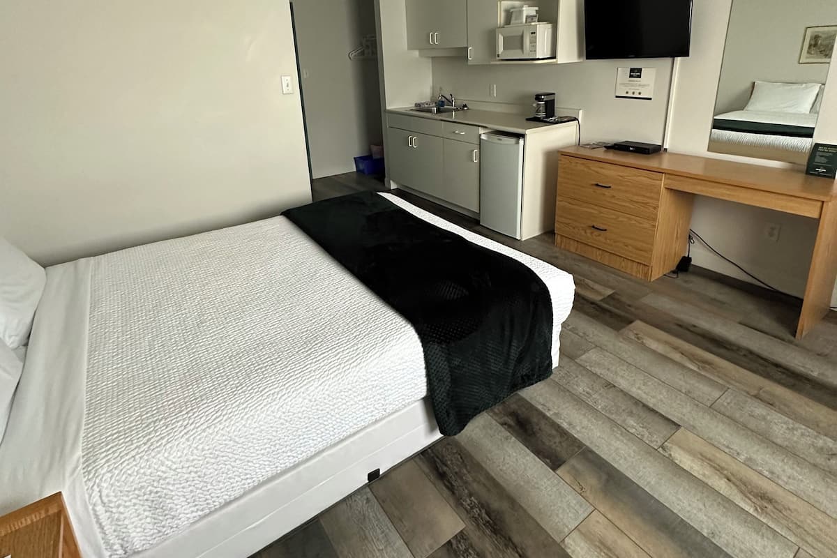 Comfort Room | Individually furnished, desk, laptop workspace, blackout curtains