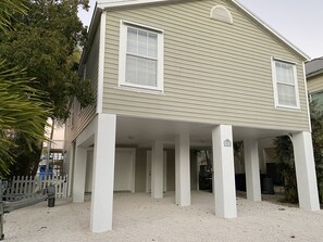 Exterior - Stary Net - Ocean Waterfront 3BR 3BA Home  (Key Largo)