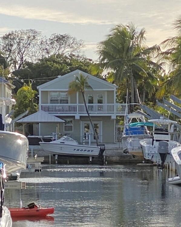 Marina - Stary Net - Ocean Waterfront 3BR 3BA Home  (Key Largo)