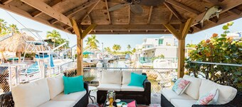 Stary Net - Ocean Waterfront 3BR 3BA Home 