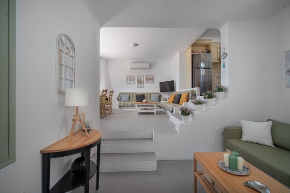 Smart TV - Villa Ostria (Serifos)