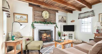 Historical cottage in the town of Paris