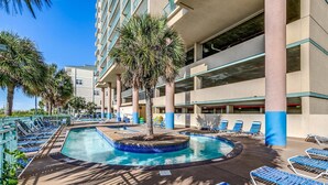 Apartamento, 4 habitaciones | Piscina | Una piscina al aire libre