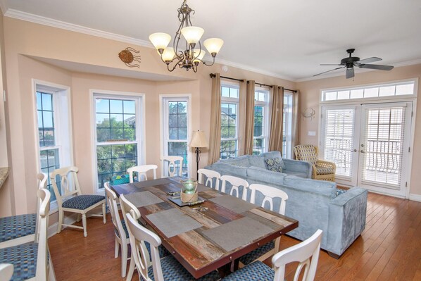 Villa, Multiple Beds | Dining