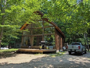 Exterior - Play & Stay in Algonquin (Dwight)