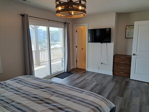 4 chambres, fer et planche à repasser, lit parapluie, Wi-Fi gratuit