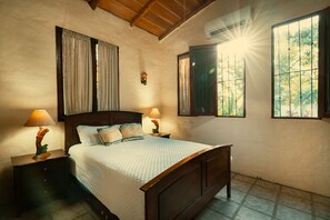 3 Schlafzimmer, Zimmersafe, Schreibtisch, Bügeleisen/Bügelbrett