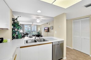 House, Multiple Beds (Essex 502 North) | Private kitchen - Essex 502 North (Marco Island)