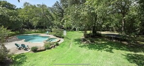 Outdoor pool - 43ft Chic & Cozy RV in country w/pool+spa in Lake Conroe/Willis (Willis)
