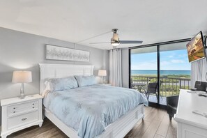 Appartamento, letti multipli (Beachfront condo with views of beach,) | 2 camere