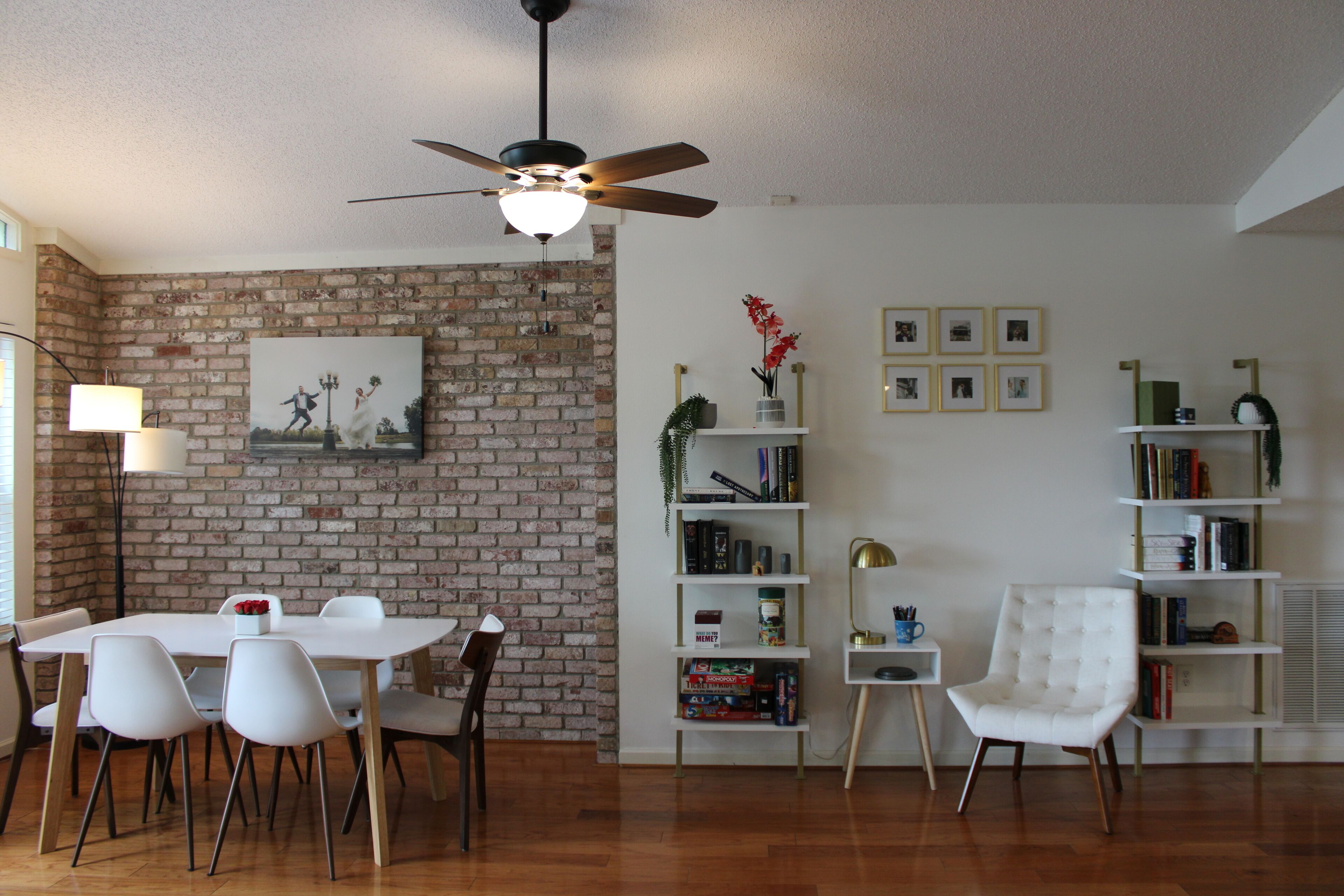 Quiet Mountain 3/2 Home with Spectacular Views. Additional bedroom for extra.