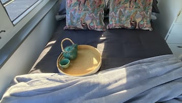 1 bedroom, iron/ironing board, bed sheets