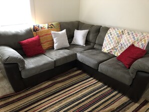 Smart TV, reproductor de DVD, libros y videoteca 