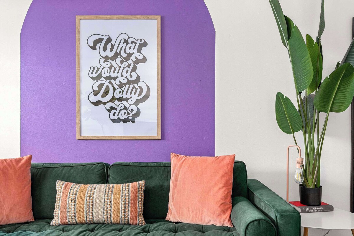 Dolly Apt on Music Row