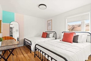 1 habitación, tabla de planchar con plancha, wifi y ropa de cama 