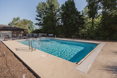 Lake Views & Access + Pool, Indoor/Outdoor Living, Family & Pet Friendly