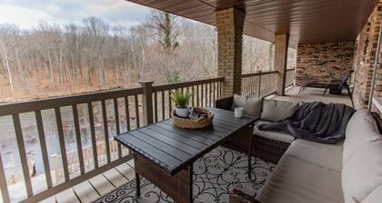 Lake Views & Access + Pool, Indoor/Outdoor Living, Family & Pet Friendly