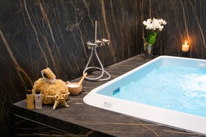 Combined shower/tub, jetted tub, bidet