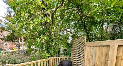 Charming 2-bed Lodge in Dorchester