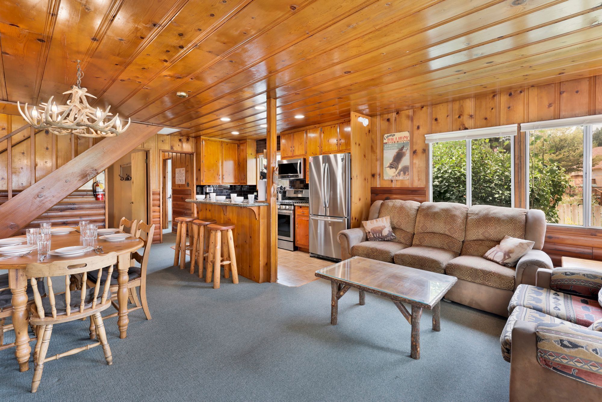Lakeview Getaway- Boat Dock | Essentials | Walk to Marina