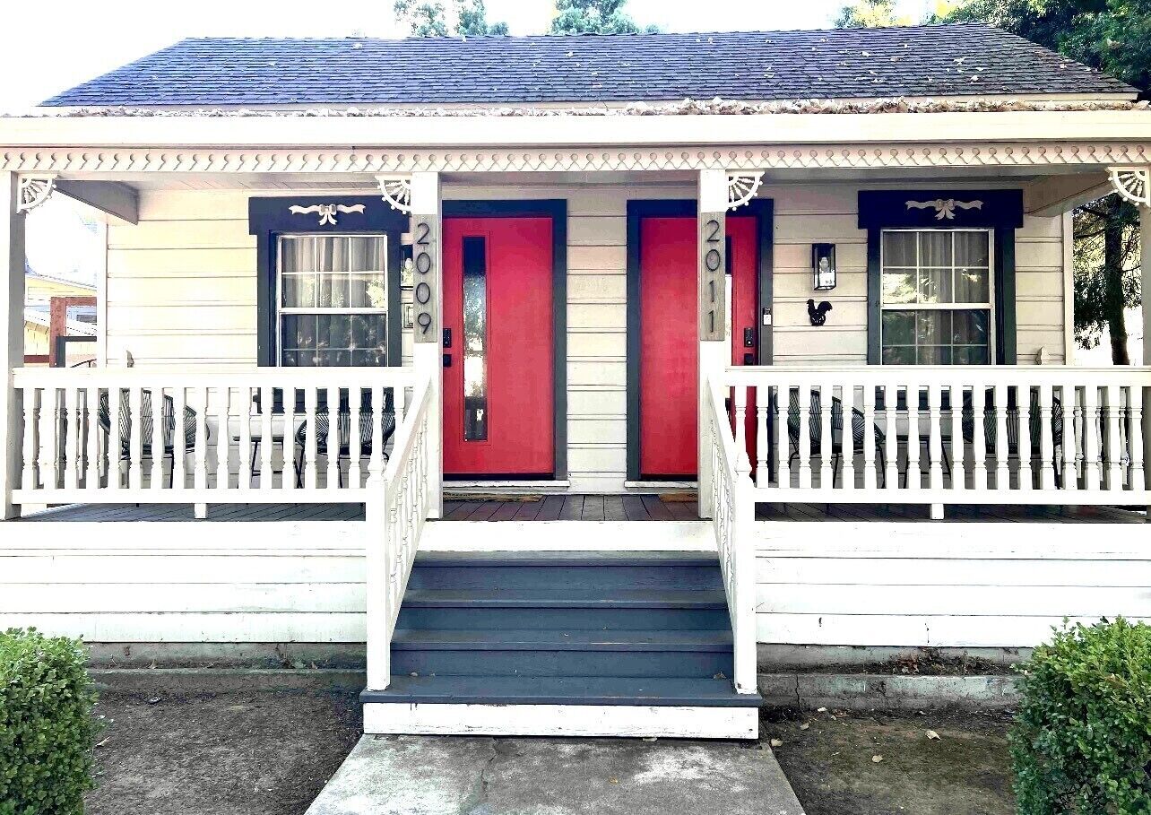 Cozy Vintage Historic Bungalow In Midtown Sacramento