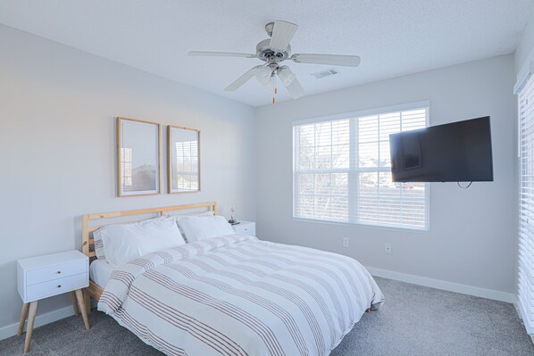 Iron/ironing board, WiFi, bed sheets