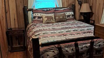 2 bedrooms, desk, iron/ironing board, travel crib