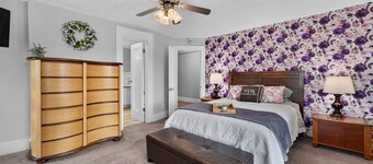 Rare find! Spacious home near wedding venues & CB/OMA. Perfect for entertaining!