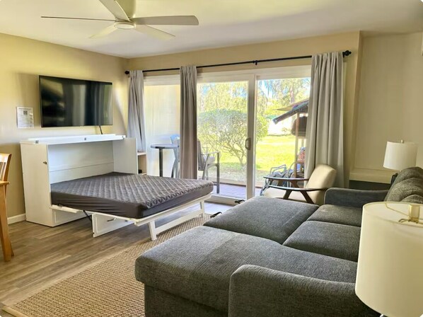 Una Smart TV, libros