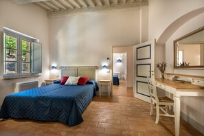 4 Schlafzimmer, Reisekinderbett, kostenloses WLAN