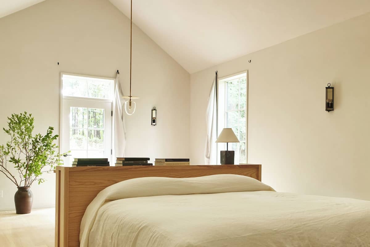 經典小屋 | 意大利 Frette 床單、高級寢具、羽絨被、迷你吧