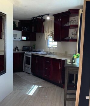 Fridge, microwave, oven, stovetop
