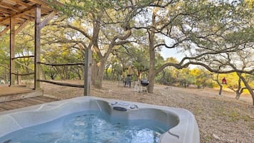 Tina de hidromasaje al aire libre