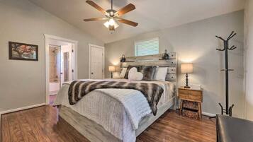 2 bedrooms, iron/ironing board, free WiFi, bed sheets