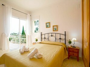 7 camere, ferro/asse da stiro, culla da viaggio, Wi-Fi gratuito
