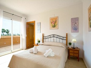 8 chambres, lit parapluie, Wi-Fi gratuit