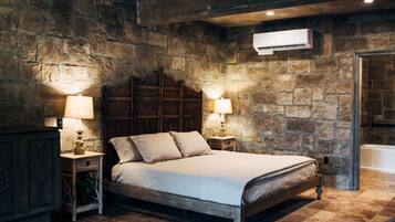 Room, 1 King Bed, Roll-in Shower, Non Smoking ((Accessible)) | 1 bedroom, premium bedding, blackout drapes, iron/ironing board