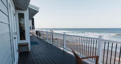 Beach House right on the water of Atlantic Ocean