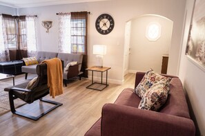 スマートテレビ、テーブルサッカー台