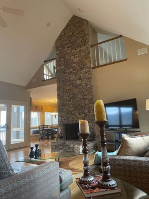 TV, fireplace, ping pong