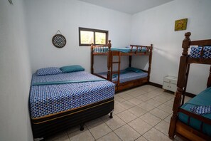 2 chambres, accĂšs au Wi-Fi (inclus), literie fournie