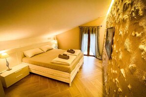5 Schlafzimmer, Bügeleisen/Bügelbrett, WLAN, Bettwäsche