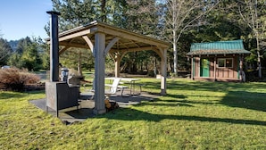 Exterior - 72MF - Rustic - Pets Ok - Sleeps 2 (Deming)