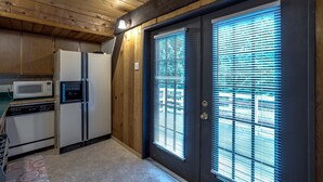Lägenhet (1 Bedroom) | Eget kök | Kaffe- och tebryggare, kylskåp, mikrovågsugn och ugn