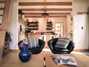 Interior - Historic Missoula home with with a modern twist in Missoula’s beautiful Westside (Missoula)