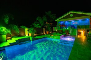 Outdoor pool - Luxury 8BR Villa, Pool, Butler & Free Meal (Montego Bay)