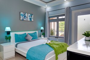 8 slaapkamers, een strijkplank/strijkijzer, gratis wifi, beddengoed