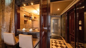 Kamar Twin Deluks | Area keluarga