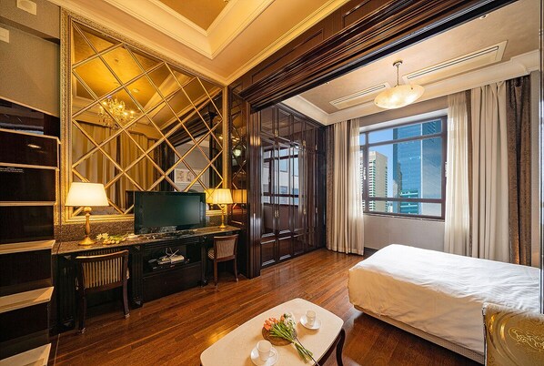 Living area - Yeoksam Artnouveau City Hotel (Seoul)